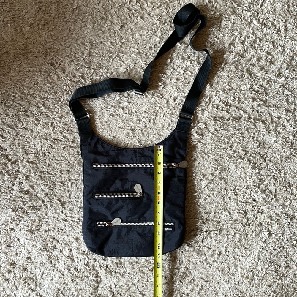 Baggallini purse